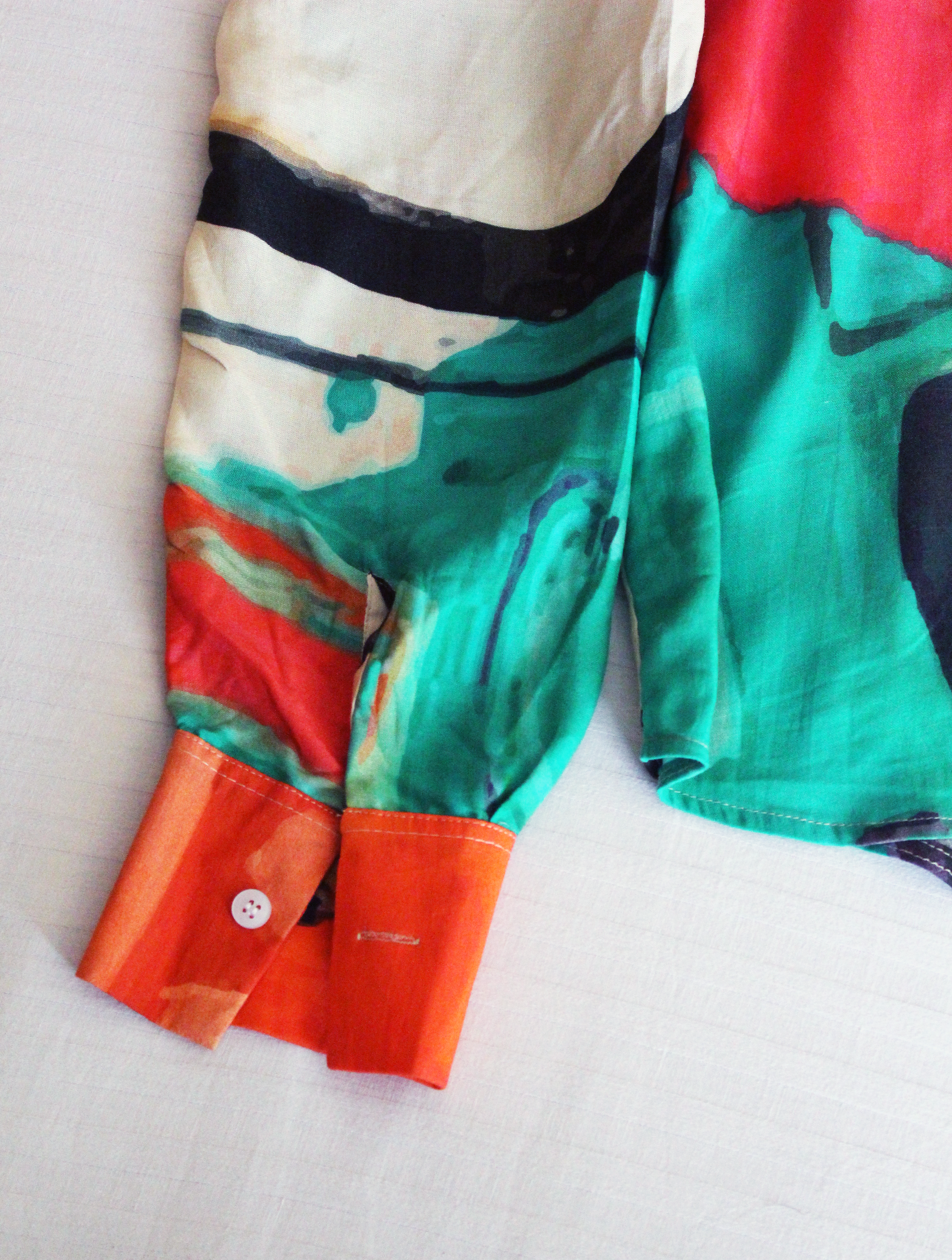 ABSTRACT PRINT FEMALE SHIRT